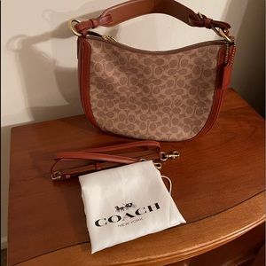 Signature Coach Sutton Hobo - Like New